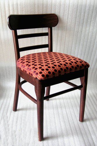 Chair #590P